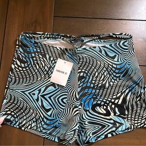 Forever 21 NWT Rave booty shorts